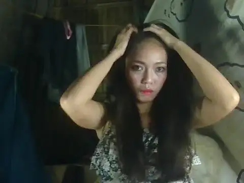 Snapshot of Vixen_Siren chatting on 11, 4, 2026 Vixen Siren online show from 11, 4, 2026