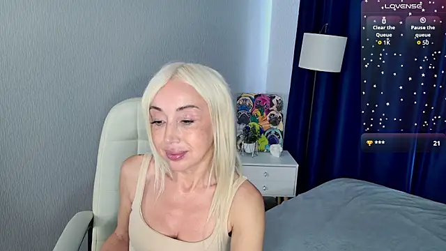 Snapshot of _OliviaRose chatting on 7, 6, 2026 OliviaRose online show from 7, 6, 2026