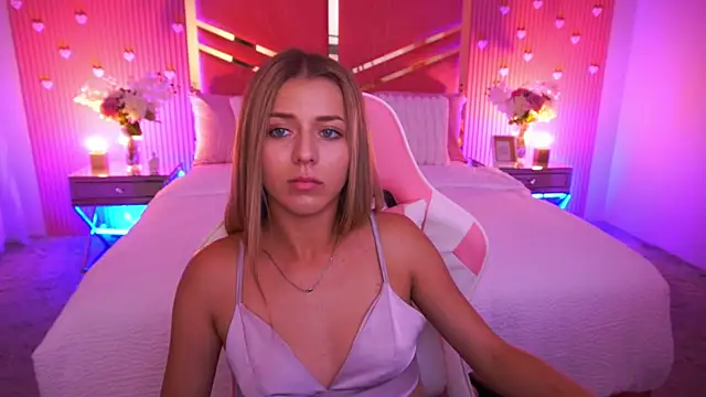 DoveLovee online show from 6, 7, 2026