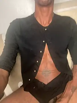 Snapshot of Mrhandsomeazz chatting on 11, 4, 2026 Mrhandsomeazz online show from 11, 4, 2026