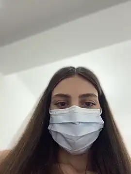  Mia L  online show from 10, 4, 2026