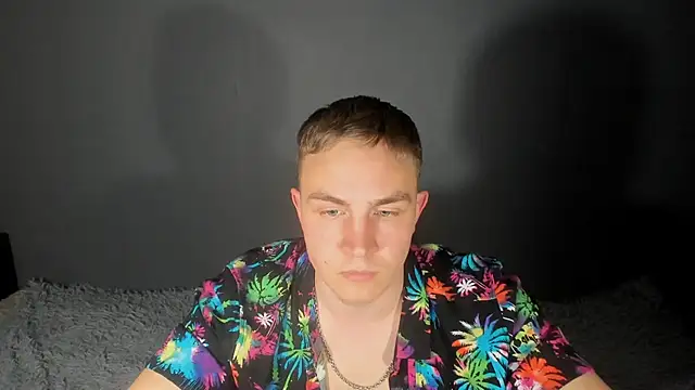 Snapshot of avrions chatting on 16, 4, 2026 avrions online show from 16, 4, 2026