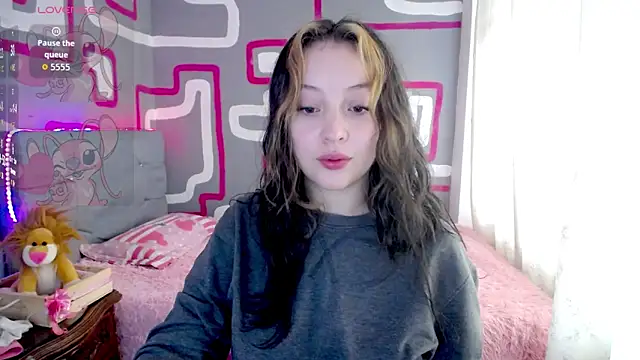 Snapshot of vero_doll12 chatting on 13, 4, 2026 vero doll12 online show from 13, 4, 2026