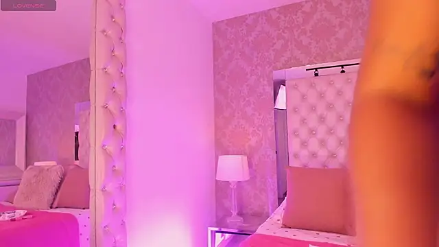 Snapshot of NatashaMilley chatting on 16, 4, 2026 NatashaMilley online show from 16, 4, 2026