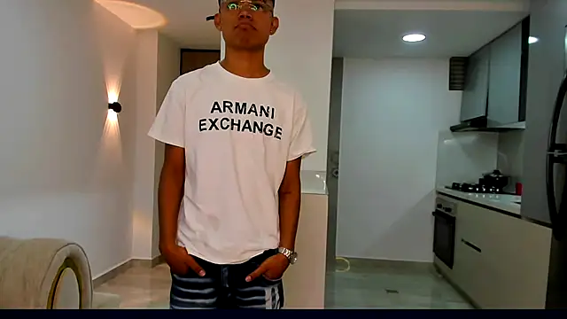 Luxury pleasure 2 online show from 20, 5, 2026