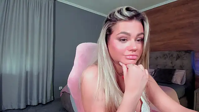 Snapshot of carry_radient chatting on 15, 4, 2026 carry radient online show from 15, 4, 2026