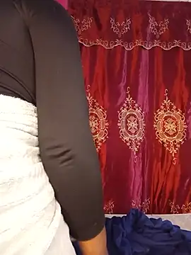 Snapshot of DimpleQueen_01 chatting on 14, 7, 2026 DimpleQueen 01 online show from 14, 7, 2026