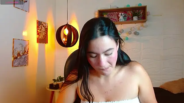 Snapshot of rosaleia_ chatting on 13, 6, 2026 rosaleia online show from 13, 6, 2026