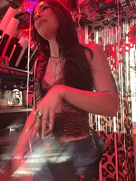 juicybootyquinn online show from 11, 4, 2026