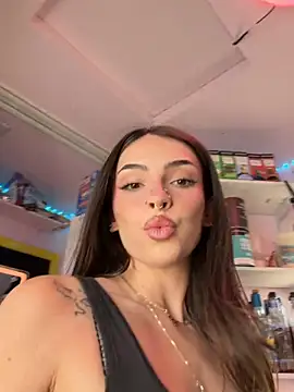 Snapshot of juicybootyquinn chatting on 9, 7, 2026 juicybootyquinn online show from 9, 7, 2026