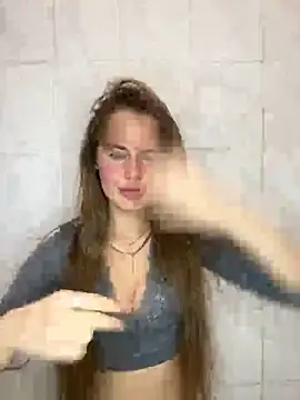 Snapshot of NittaDali chatting on 15, 4, 2026 NittaDali online show from 15, 4, 2026