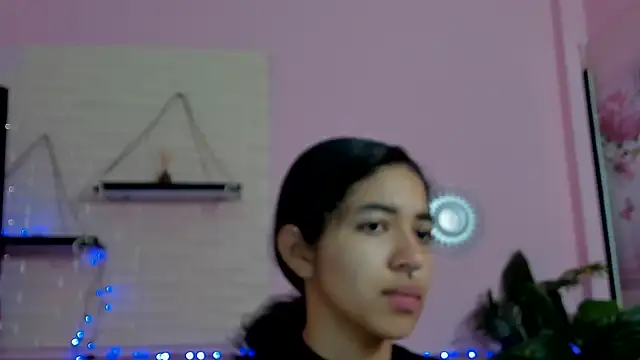 Snapshot of Aronandmoli69 chatting on 14, 6, 2026 Aronandmoli69 online show from 14, 6, 2026