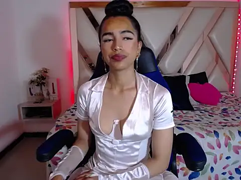 Miaa ferrari1 online show from 18, 4, 2026