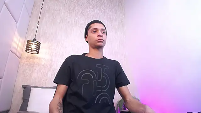 Snapshot of Axel_marcus chatting on 20, 4, 2026 Axel marcus online show from 20, 4, 2026