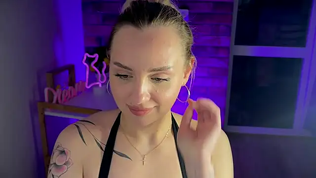mari grey online show from 24, 4, 2026
