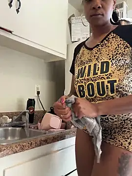 Snapshot of MsSexy2u chatting on 16, 4, 2026 MsSexy2u online show from 16, 4, 2026