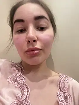 Snapshot of Doris2222 chatting on 12, 4, 2026 Doris2222 online show from 12, 4, 2026