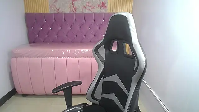 Snapshot of Kailee_ch chatting on 13, 4, 2026 Kailee ch online show from 13, 4, 2026