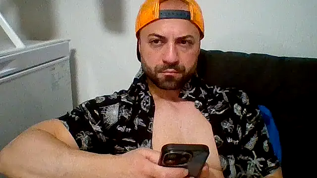 Snapshot of colaandgin chatting on 23, 6, 2026 colaandgin online show from 23, 6, 2026