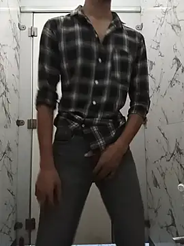 Snapshot of itsmemadhu2019 chatting on 7, 6, 2026 itsmemadhu2019 online show from 7, 6, 2026