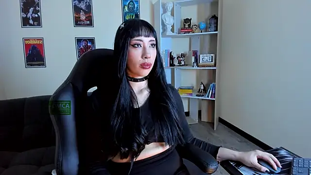 Snapshot of Ravenelle_ chatting on 16, 5, 2026 Ravenelle online show from 16, 5, 2026