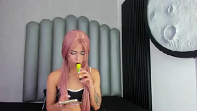 luna-bella  online show from 13, 5, 2026