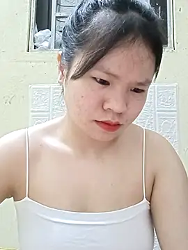 Snapshot of Seraphinahh chatting on 6, 5, 2026 Seraphinahh online show from 6, 5, 2026