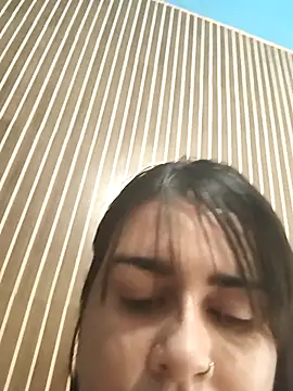 Snapshot of Luna-elle chatting on 15, 4, 2026 Luna-elle online show from 15, 4, 2026