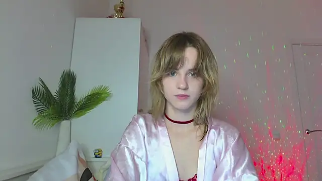 Tessa Shy  online show from 28, 7, 2026