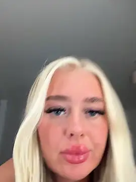 Vanillaheavennn online show from 14, 4, 2026