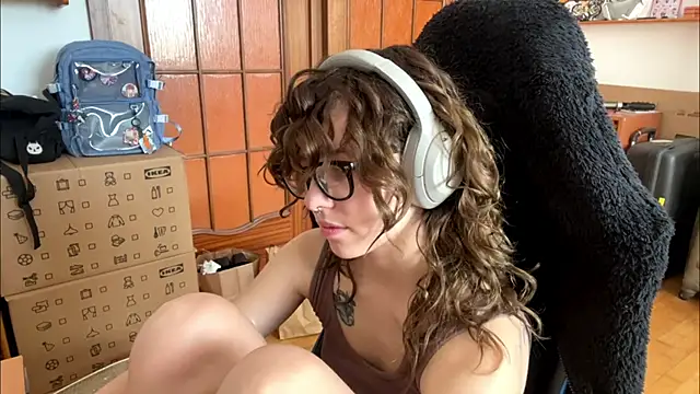 PillowPeachX online show from 3, 5, 2026
