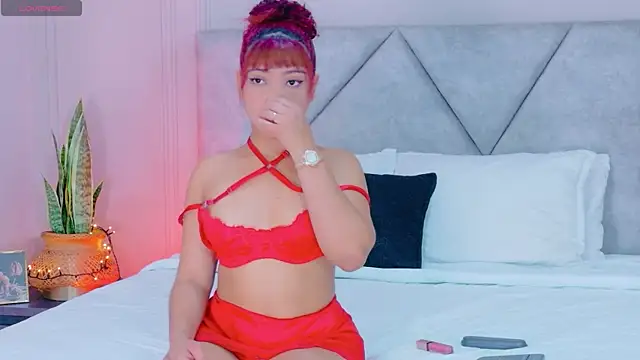 EmmaWilliammss online show from 9, 7, 2026
