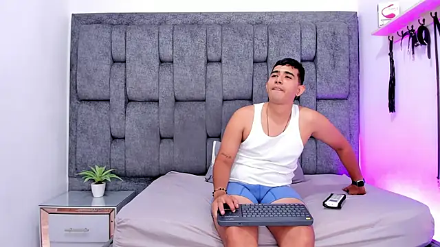 Snapshot of LordDrako_os chatting on 12, 6, 2026 LordDrako os online show from 12, 6, 2026