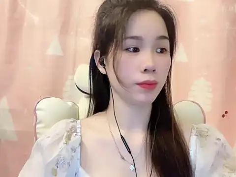 Snapshot of Luna3579 chatting on 6, 5, 2026 Luna3579 online show from 6, 5, 2026