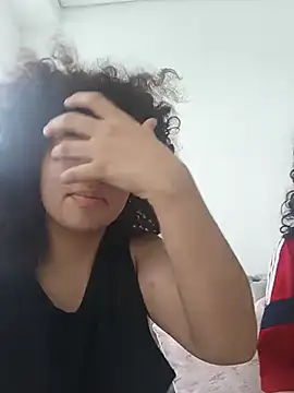 Snapshot of Chloe_and_Violeta chatting on 4, 7, 2026 Chloe and Violeta online show from 4, 7, 2026