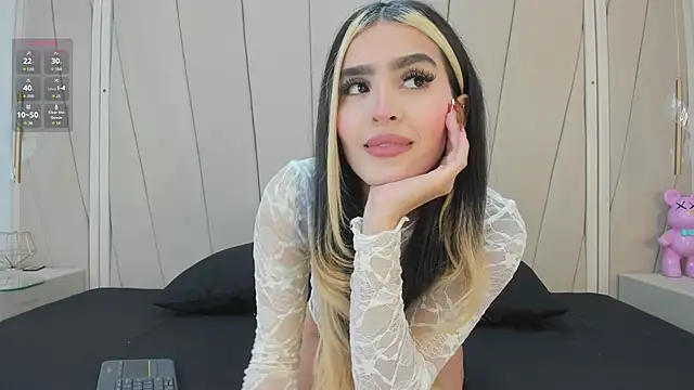 Sofia mercer online show from 28, 4, 2026