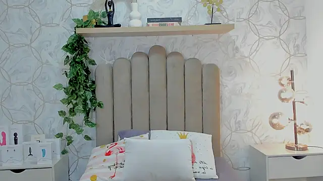 Snapshot of katherine_glow chatting on 29, 6, 2026 katherine glow online show from 29, 6, 2026
