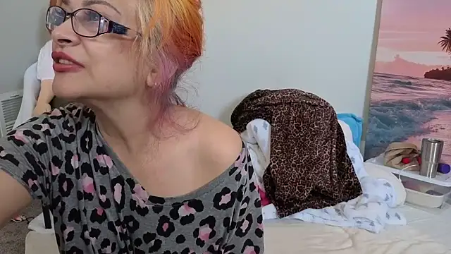 Snapshot of ZorynaDollHouse chatting on 7, 5, 2026 ZorynaDollHouse online show from 7, 5, 2026