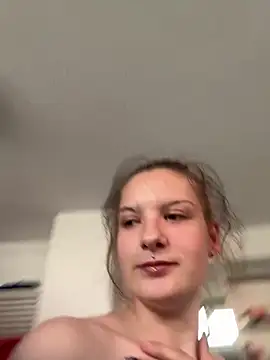 Lisa-Marie22 online show from 20, 4, 2026