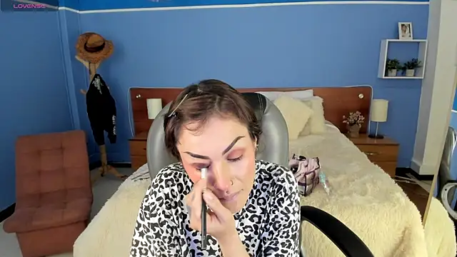 Kim Jeins666  online show from 11, 7, 2026