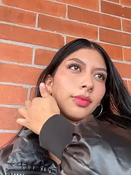 Snapshot of Ari_K chatting on 9, 7, 2026 Ari K online show from 9, 7, 2026