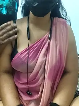 Snapshot of sweetylove01 chatting on 15, 5, 2026 sweetylove01 online show from 15, 5, 2026