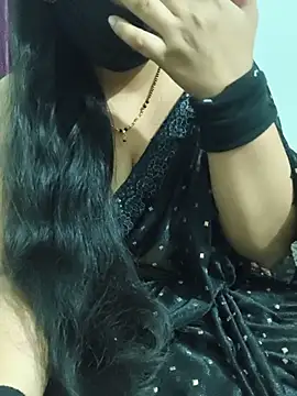 Snapshot of sweetylove01 chatting on 2, 6, 2026 sweetylove01 online show from 2, 6, 2026
