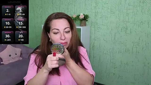 Zoe Zephyr online show from 13, 5, 2026