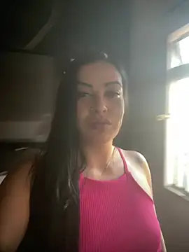 novinhahot18 online show from 15, 4, 2026