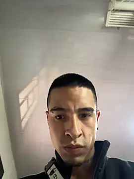 Snapshot of willclayy chatting on 14, 5, 2026 willclayy online show from 14, 5, 2026