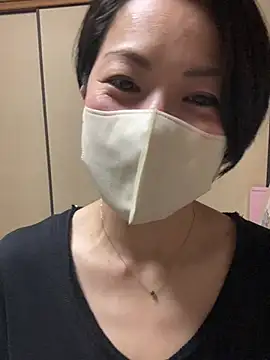 Snapshot of rin2432 chatting on 28, 4, 2026 rin2432 online show from 28, 4, 2026
