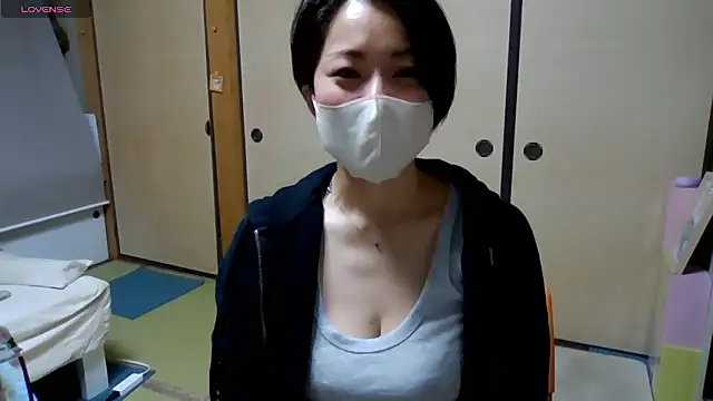 Snapshot of rin2432 chatting on 5, 5, 2026 rin2432 online show from 5, 5, 2026