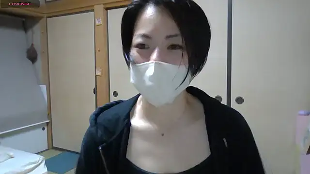 Snapshot of rin2432 chatting on 7, 5, 2026 rin2432 online show from 7, 5, 2026