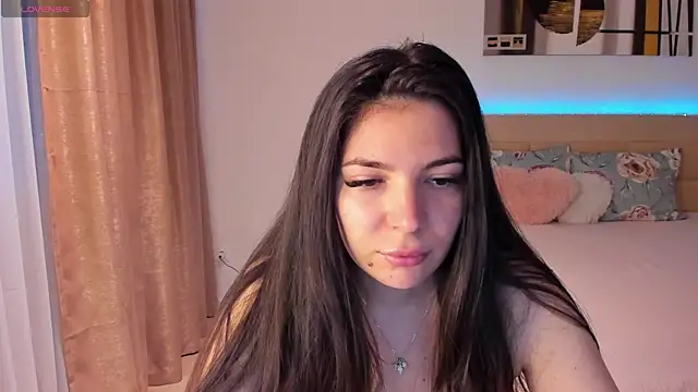Snapshot of CandyElla_ chatting on 1, 8, 2026 CandyElla online show from 1, 8, 2026